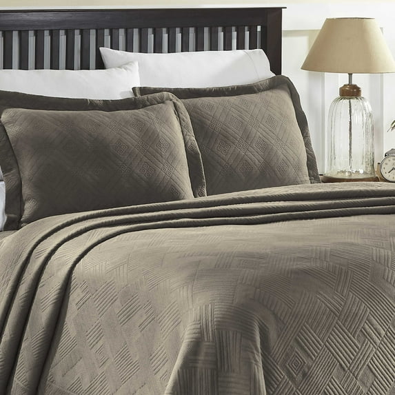Geometric Fret Cotton Jacquard Matelasse Scalloped Bedspread Set , Queen, Charcoal by Blue Nile Mills