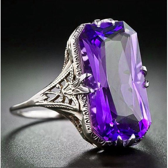 Geometric Hollow Carved Alloy Ring Eye Catching Electroplated For Women Everyday Wear Fashion Jewelry Gift Gems