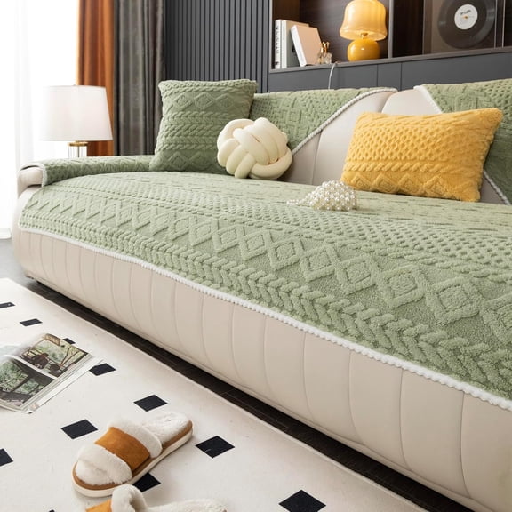 Geometric Jacquard Plush Sofa Cover – Non-Slip Sectional Couch Slipcover, Soft Washable Furniture Protector for Kids & Pets, Cozy Fuzzy Velvet Sofa Throw