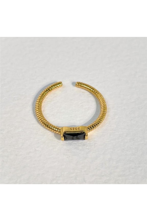 Womens Geometric Square Black Zircon Ring 18k Gold Plated Silver Ring with Line Design Fashion Jewelry Statement Ring Elegant Ring for Women