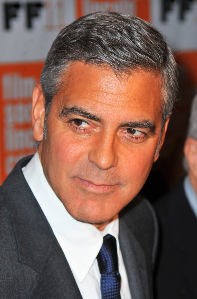 George Clooney At Arrivals For The Descendants Gala Premiere Screening At The 49Th New York Film Festival Canvas Art - (16 x 20)