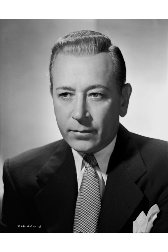 George Raft Posed in Suit with an Expressionless Face Photo Print (8 x 10)