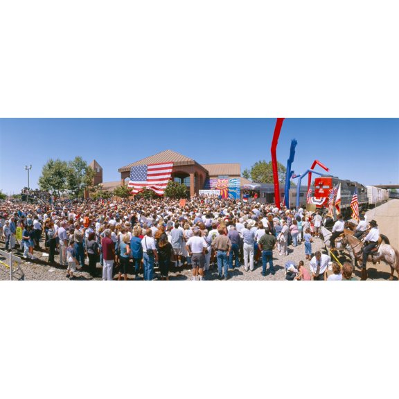 George W. Bush campaign whistle-stop train tour, 2000, Oxnard, California Poster Print (27 x 9)
