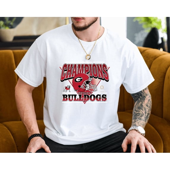 Georgia Champions 47 Black National Helmet Bulldogs Fan Unisex T-Shirt, up to size 3XL.