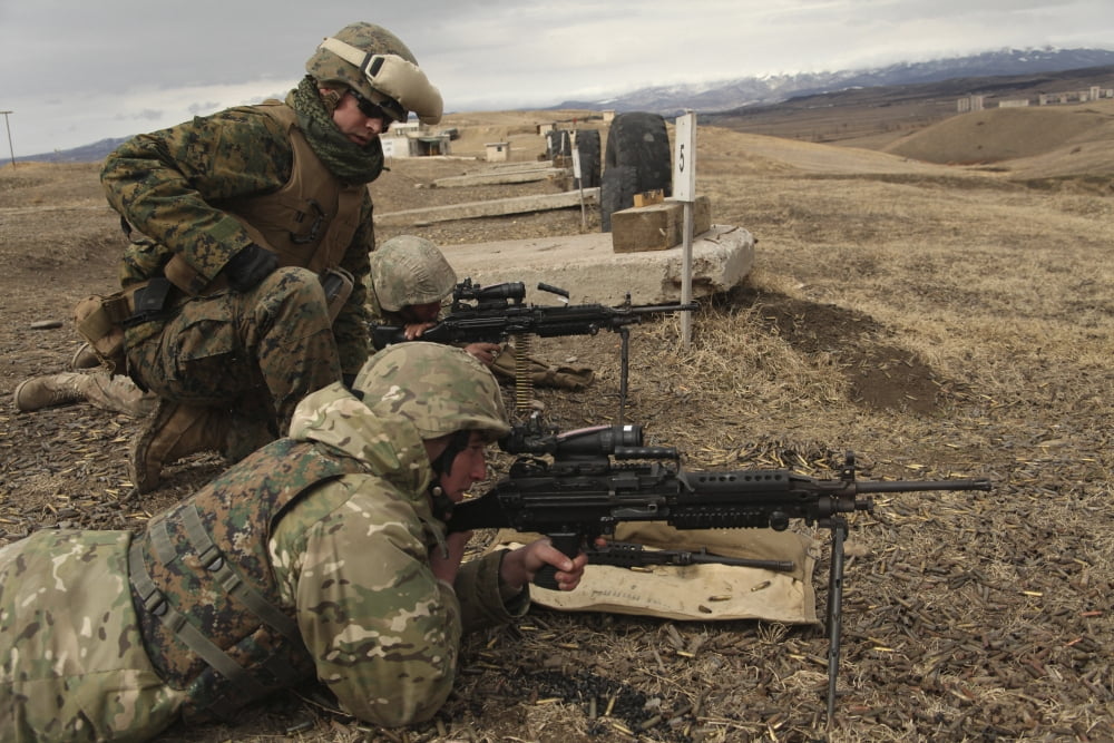Georgian soldiers practice marksmanship skills Canvas Art - Stocktrek Images (34 x 23)