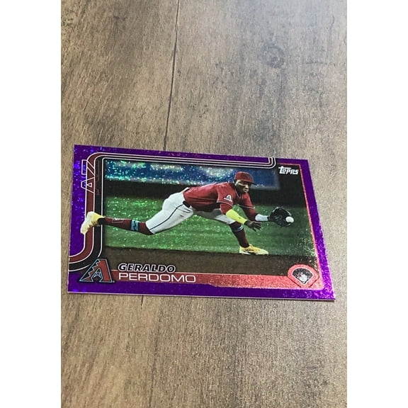 Geraldo Perdomo MLB Arizona Diamondbacks 2025 Topps - Purple Rainbow Foil 228 trading card