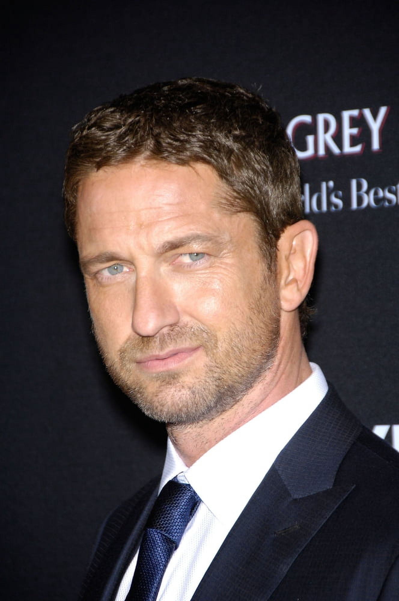 Gerard Butler At Arrivals For Olympus Has Fallen Premiere Canvas Art - (16 x 20)