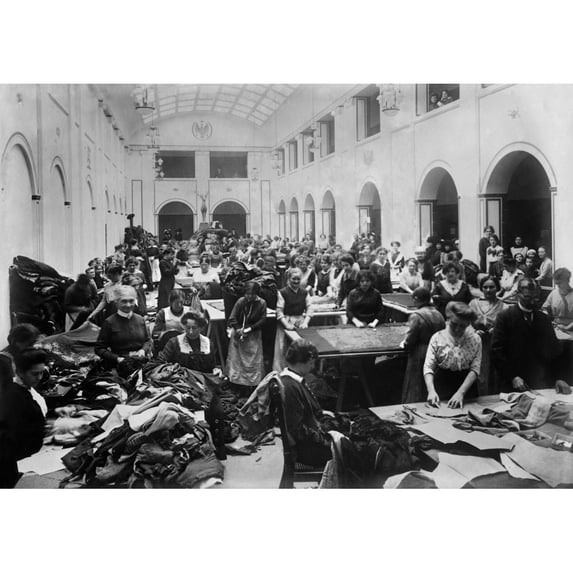 German Women Making Soldiers' Uniforms During World War 1. 1914-18. (Bsloc2012457) History (24 x 18)
