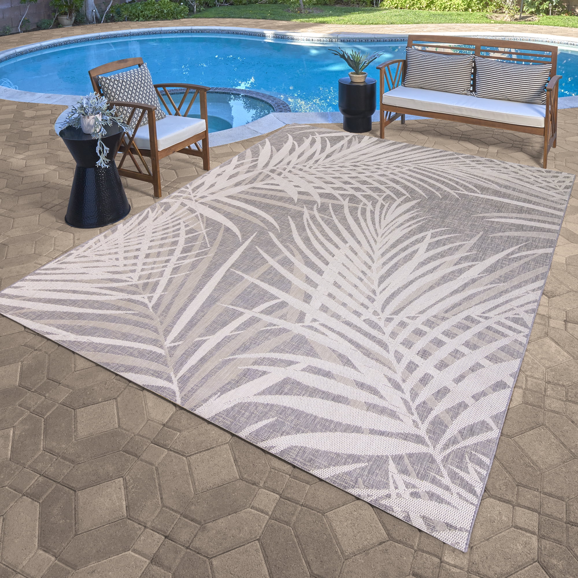 Gertmenian Paseo Paume Coastal Floral Grey and Cream Outdoor Area Rug, 5x7
