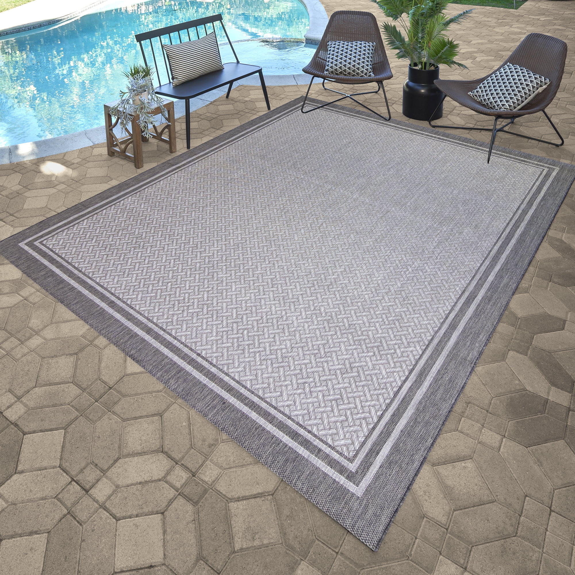 Gertmenian Paseo Soroa Modern Border Ash/Steel Outdoor/Indoor Area Rug