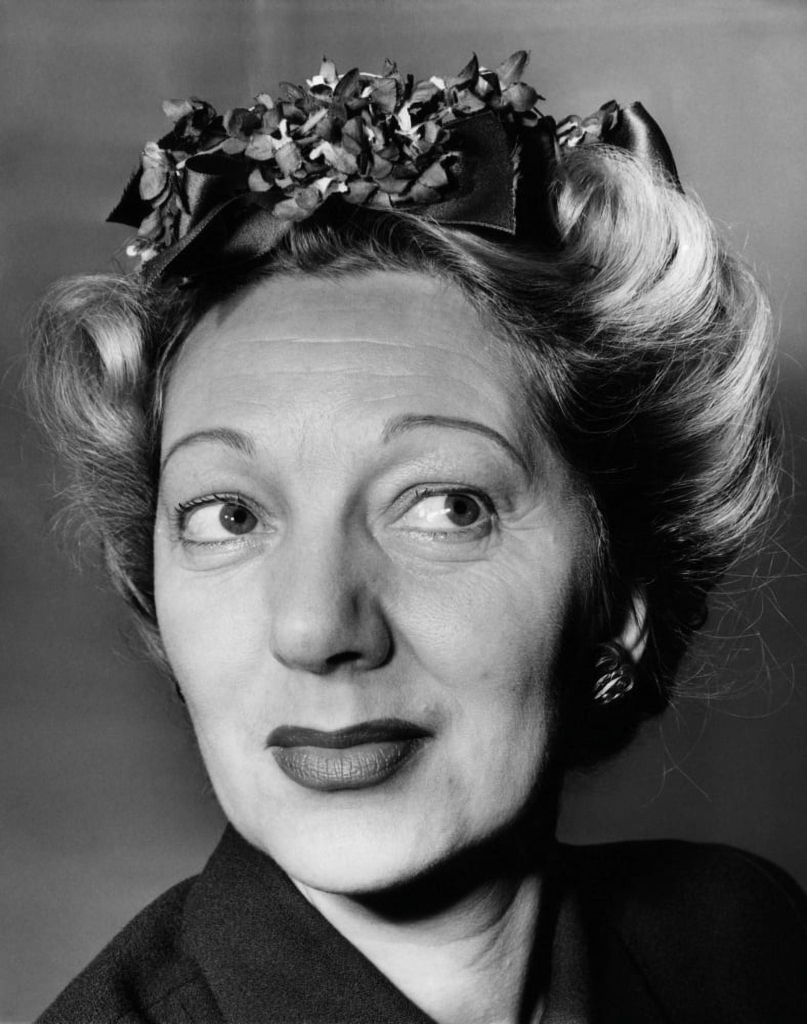 Gertrude Lawrence Canvas Art - (16 x 20)