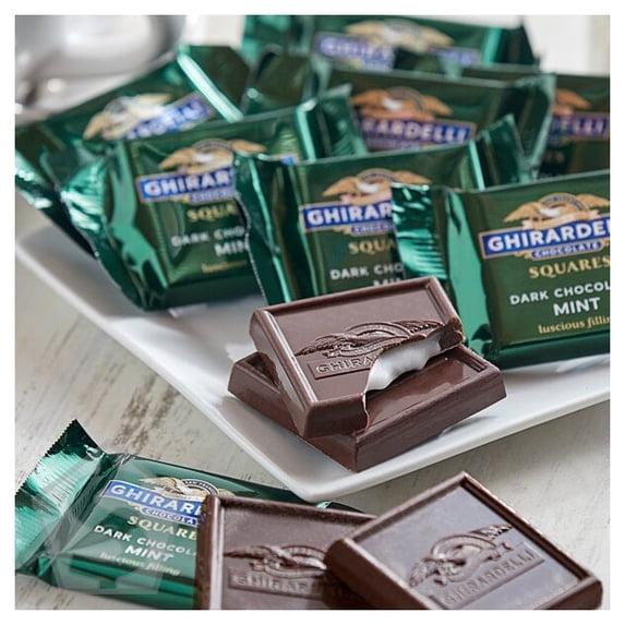Ghirardelli Individually-Wrapped Dark Chocolate Mint Squares - 430/Case