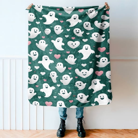 Ghost Blanket, Soft Fleece Throw Blanket for Halloween, Warm and Lightweight, Glow-in-the-Dark Design, Perfect for Halloween Movie Nights and Cozy Moments