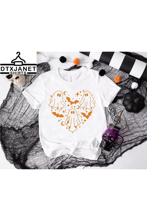 Ghost Heart T-Shirt, Ghost Shirt,Tee,Spooky Ghost Outfit,Women Costume, Fall Girl Gift ,Ghosts And Bats All Size S-5Xl