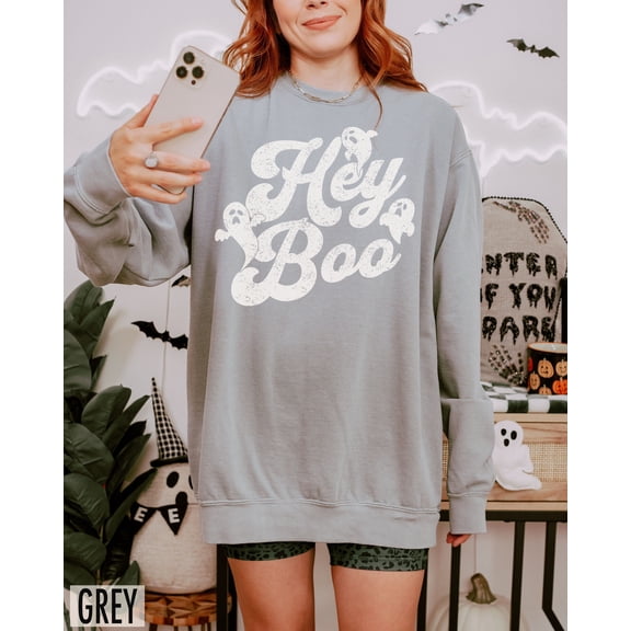 Ghost T-Shirt, Halloween Crewneck, Hey Boo T-Shirt, Trendy Halloween Crewneck, Retro Hallo