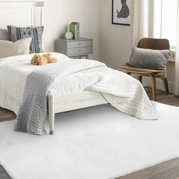 Ghouse 6x9 Soft White Faux Fur Rug, Machine Washable Area Rugs for Bedroom Fluffy Rugs for Living Room,Carpet Sheepskin Rug
