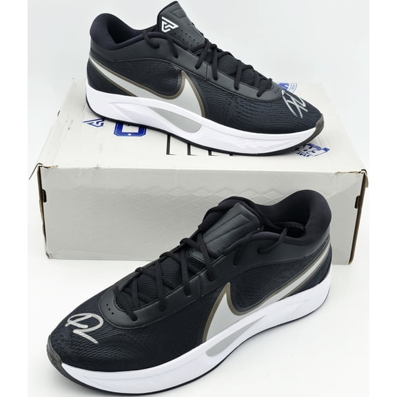 Giannis Antetokounmpo Autographed 2024 Player Exclusive (PE) Promo Black/Flat Silver/White Nike Zoom Freak 6 Shoes Milwaukee Bucks Size 17 Beckett BAS Witness 252735