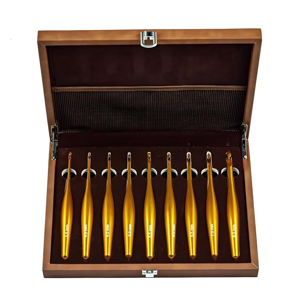 Giaone Alumina Detachable Crochet Hook Set Ergonomic Wood Handle Multiple Sizes Portable Storage Case