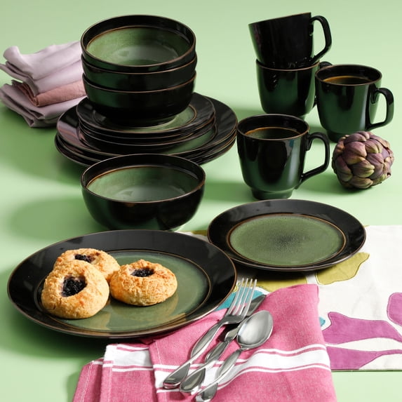 Gibson Studio Villa Mosa 16-Piece Dinnerware Set, Green