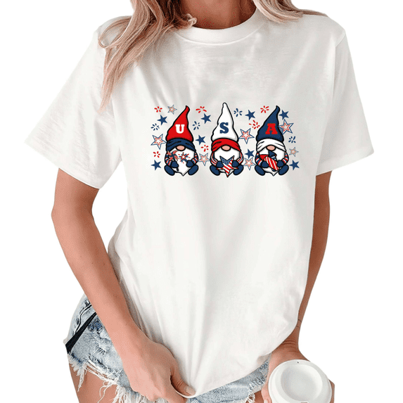 Giffimy Women's USA Patriotic Gnomes Graphic Short Sleeve T-Shirt White S-5XL Relaxed Fit Cotton Top