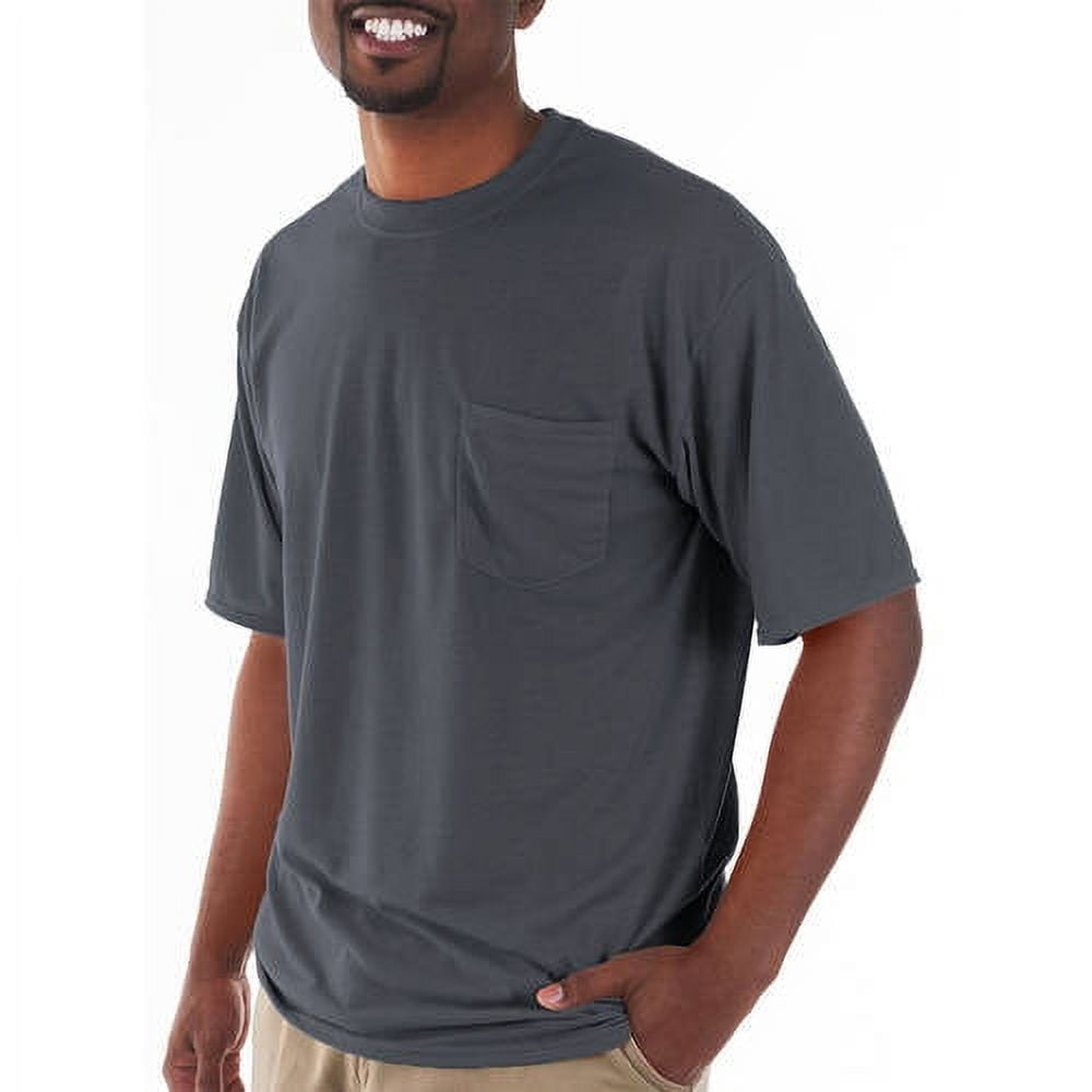 Gildan Big and tall men's classic short sleeve t-shirt with pocket