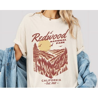 Gildan Redwood Forest Shirt With Vintage Design, National Park Graphic Tee For California Nature Lovers And Hikers, S-5XL Shirt