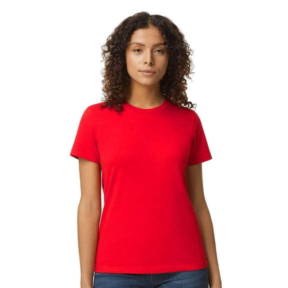 Gildan Women's Softstyle Crew Neck T-Shirt, Short Sleeve Semi-Fitted Cotton Tee, Red, Size S