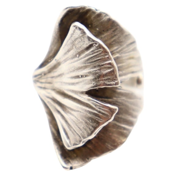 Gilly Flower Ring