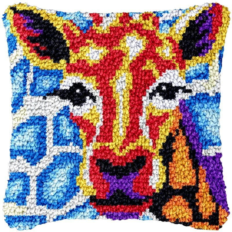 Giraffe Crochet Latch Hook Pillow Cover Kits for DIY Handmade Throw Pillow Cross Stitch Latch Hook Pillowcase Rug Cushion Kits with Preprinted Canvas Crochet Yarn Kits Needlework 17'' X 17''