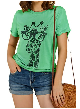  Womens Cute Tops 2023 Summer Dressy Casual Shirts Fashion  Crewneck Giraffe Graphic Blouses Short Sleeve T-Shirts Black : Sports &  Outdoors