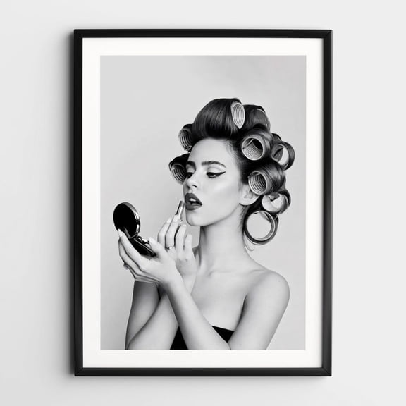 It Girl Makeup Wall Art, Black And White Woman Makeup Print, Vintage Fashion Photo, Feminist Poster, Lipstick Fashion Wall Decor UNFRAMED PAPER POSTER, Home Decor, Vintage Gift, Living Room Dercor