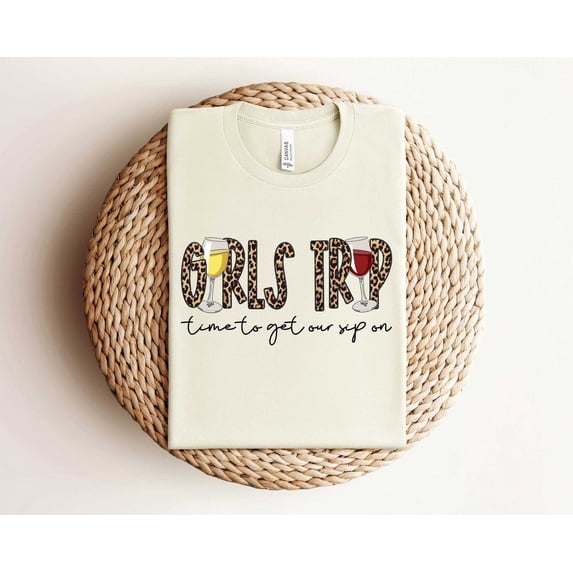 Girls Trip Time To Sip Cruise Vacation Graphic T-Shirt