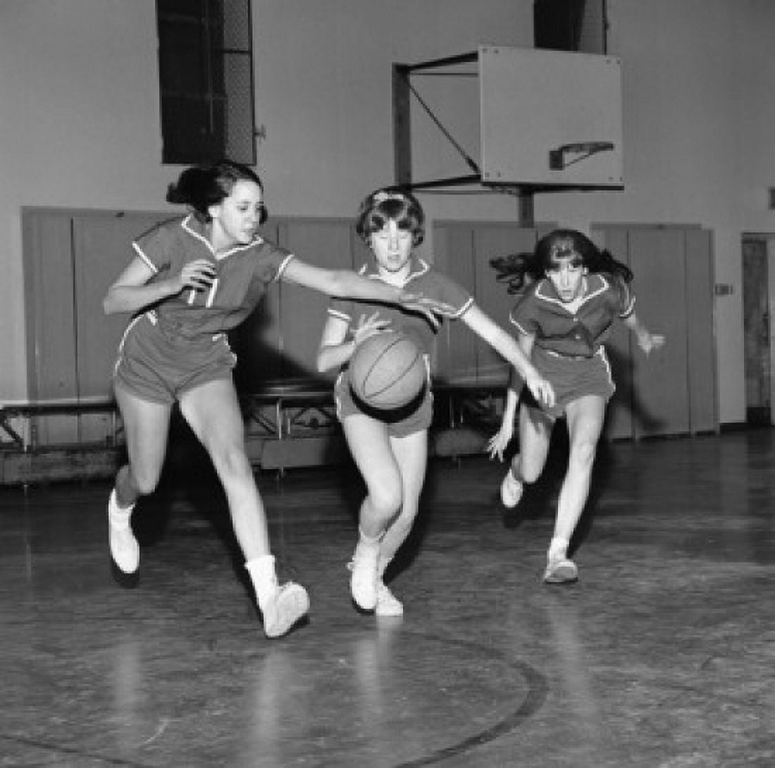 Girls playing basketball Canvas Art - (18 x 24)