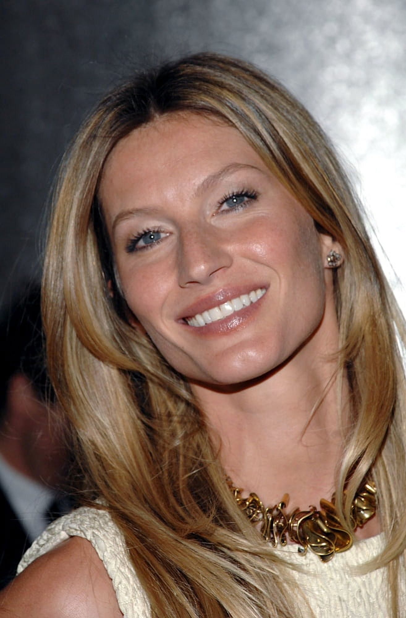 Gisele Bundchen In Attendance For The 5Th Important Dinner For Women Canvas Art - (16 x 20)