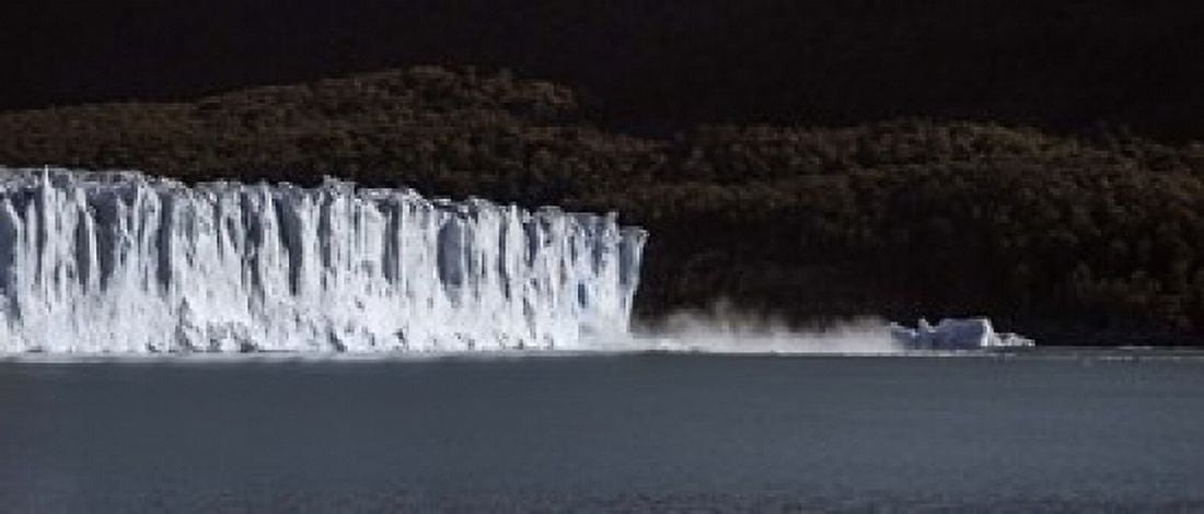 Glaciers in a lake Moreno Glacier Argentino Lake Argentine Glaciers National Park Santa Cruz Province Patagonia Argentina Canvas Art - Panoramic Images (15 x 6)