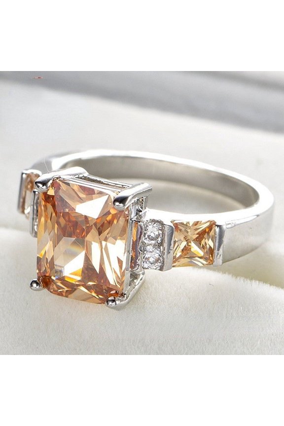 Glam Style Champagne Ring Size 8