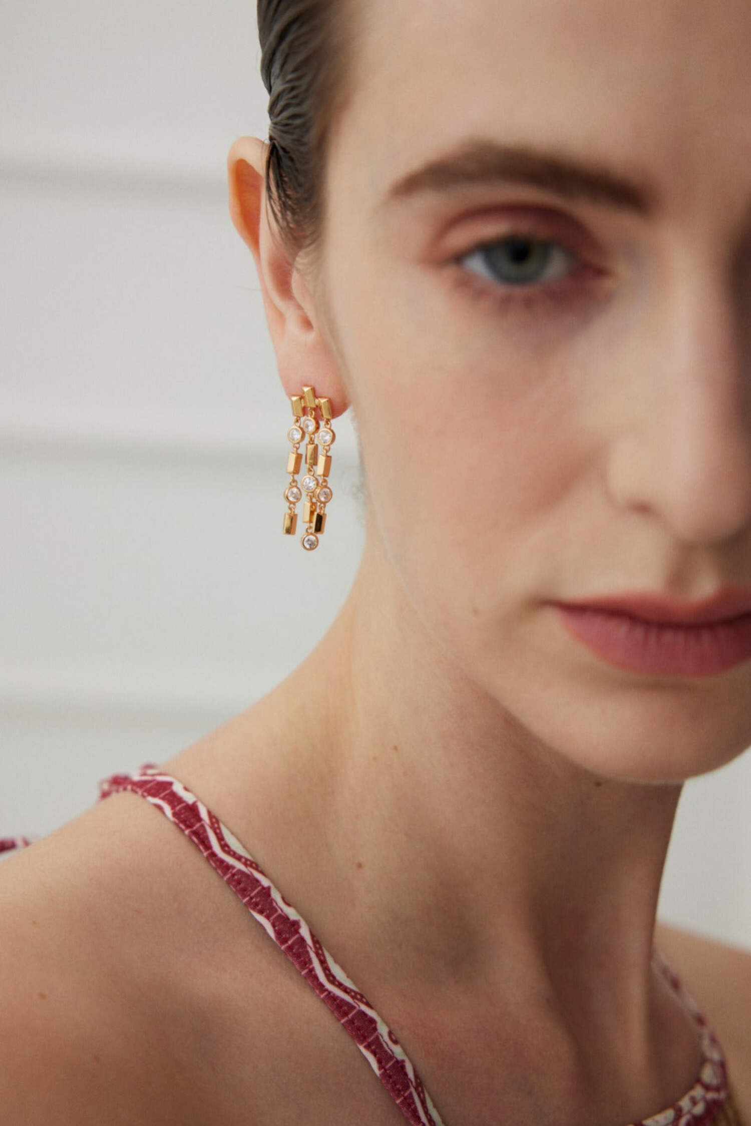 Glamorous Vintage Gold Zirconia Chandelier Earrings in 925 Silver