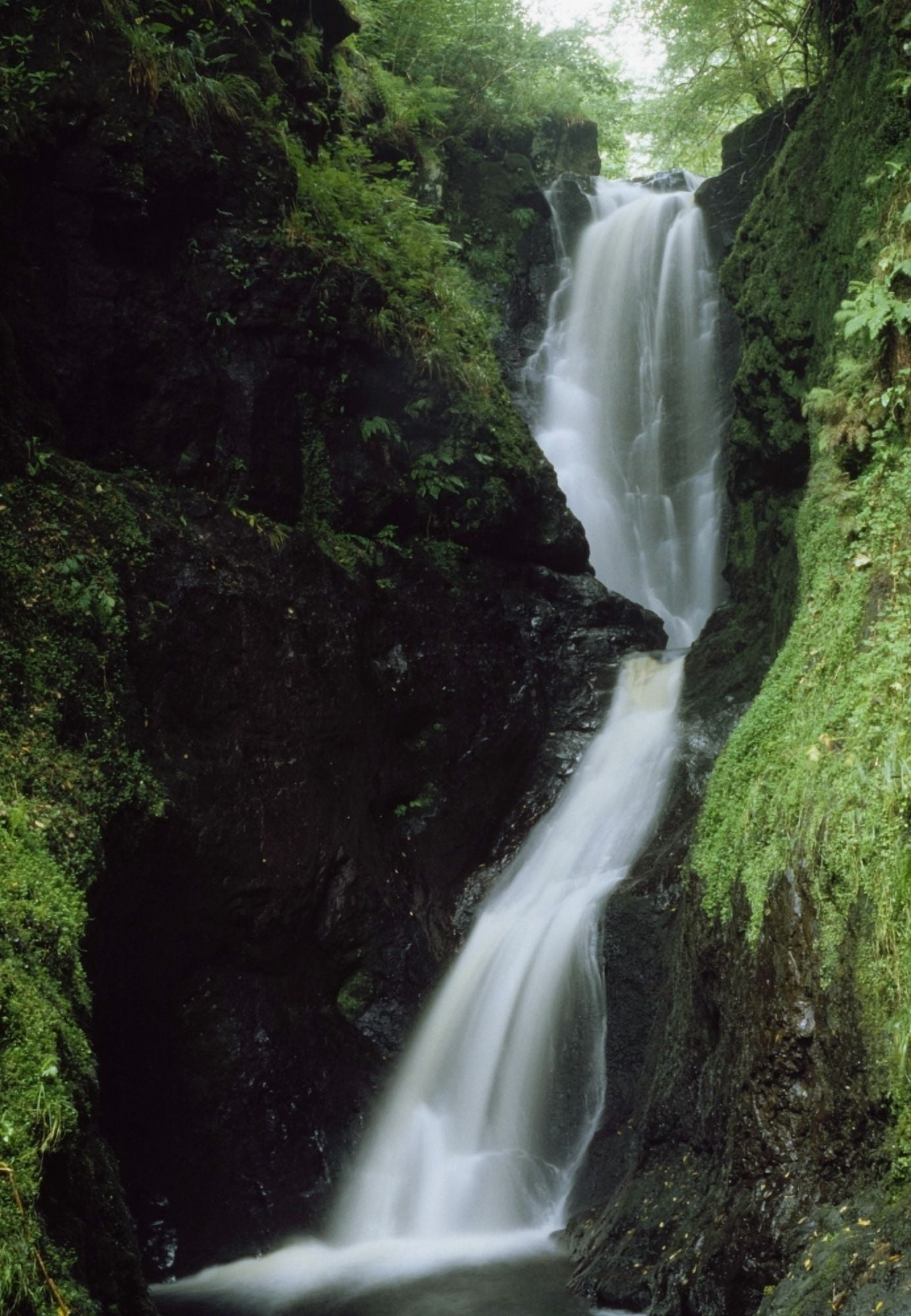 Glenariff Falls Glens Of Antrim Co Antrim Ireland Flowing Waterfall Canvas Art - The Irish Image Collection Design Pics (12 x 18)