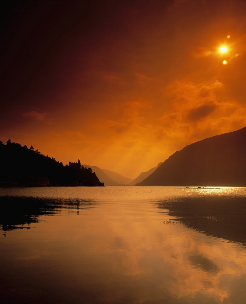 Glenveagh Castle And Lough Veagh Glenveagh National Park Co Donegal Ireland Canvas Art - The Irish Image Collection Design Pics (26 x 32)