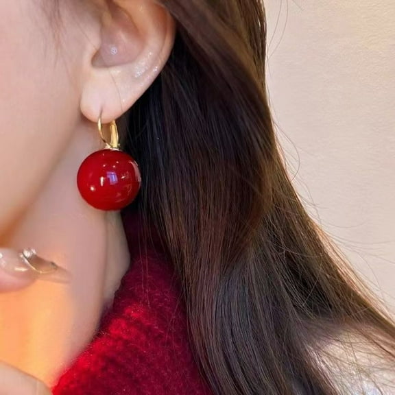 Glistening Red Pearl Stud Earrings: Timeless Elegance Modern Sparkle