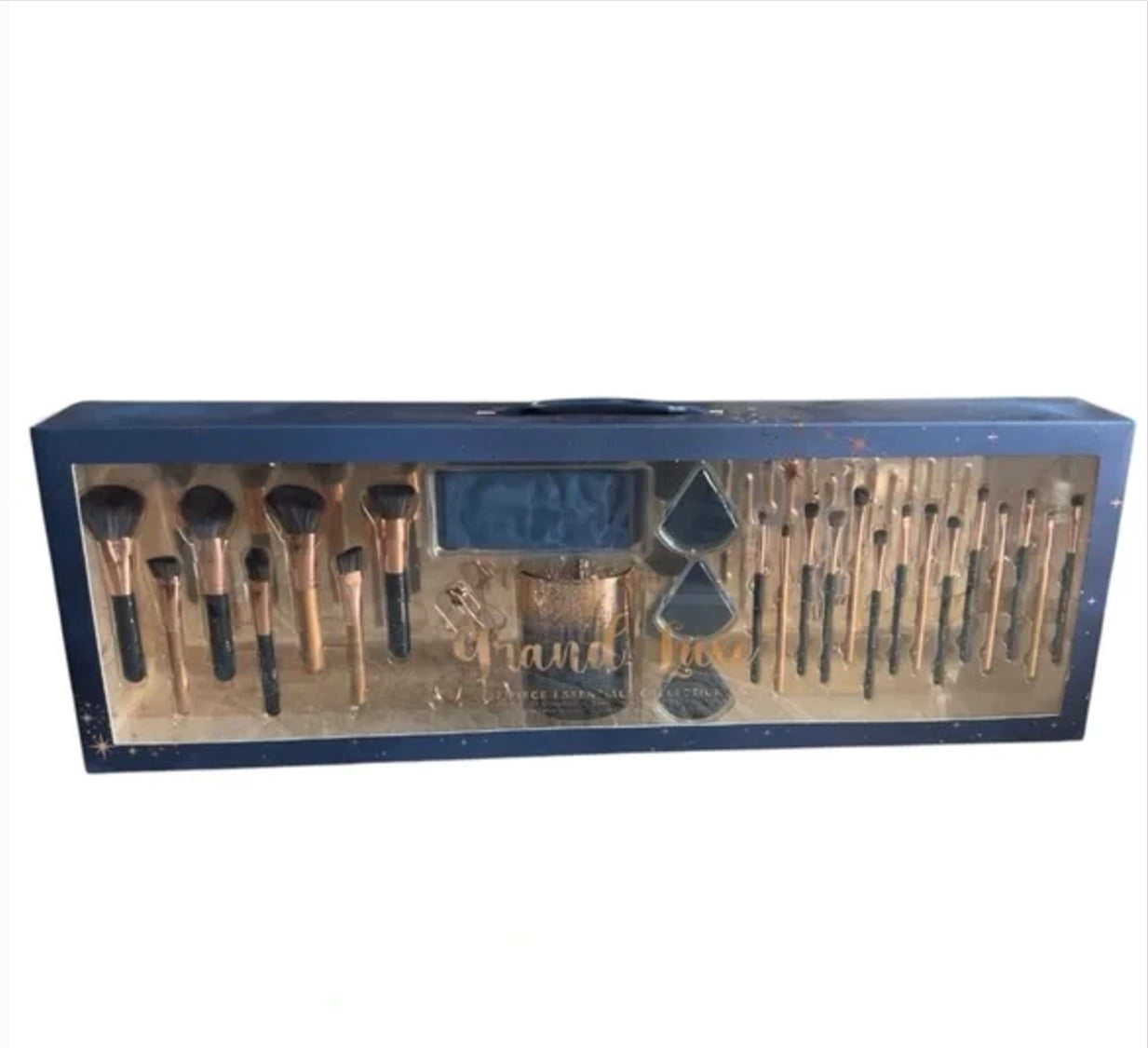 Grand Lux 28 Piece Essentials Collection