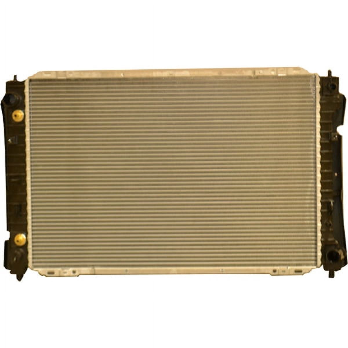 Global 13067C Radiator Fits select: 2005-2008 FORD ESCAPE, 2005-2008 MERCURY MARINER