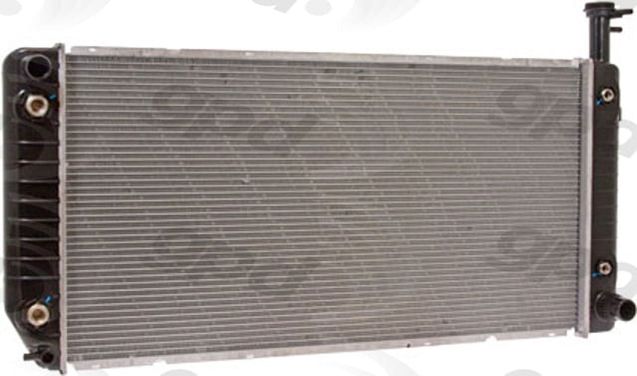 Global 2866C Radiator Fits select: 2004-2010 CHEVROLET EXPRESS G3500, 2004-2010 CHEVROLET EXPRESS G2500