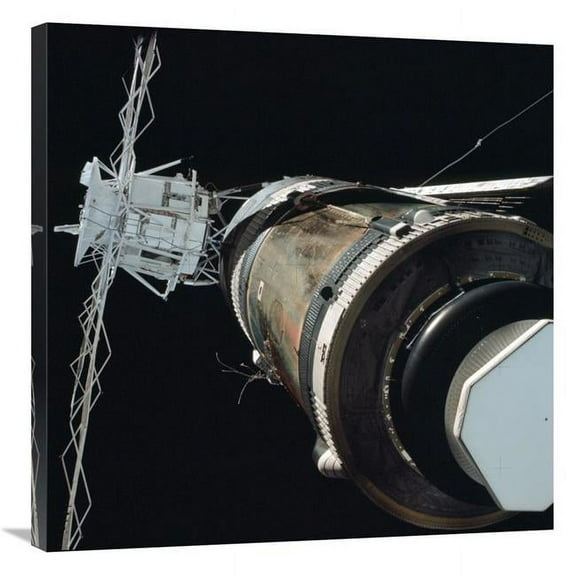 Global Gallery  30 x 30 in. Skylab 1 Orbital Workshop - Viewed from Skylab 2 Command Module - 1973 Art Print - NASA