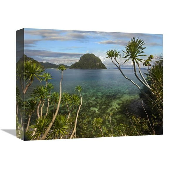 Global Gallery Cadlao Island Near El Nido - Palawan - Philippines Art Print - Tim Fitzharris
