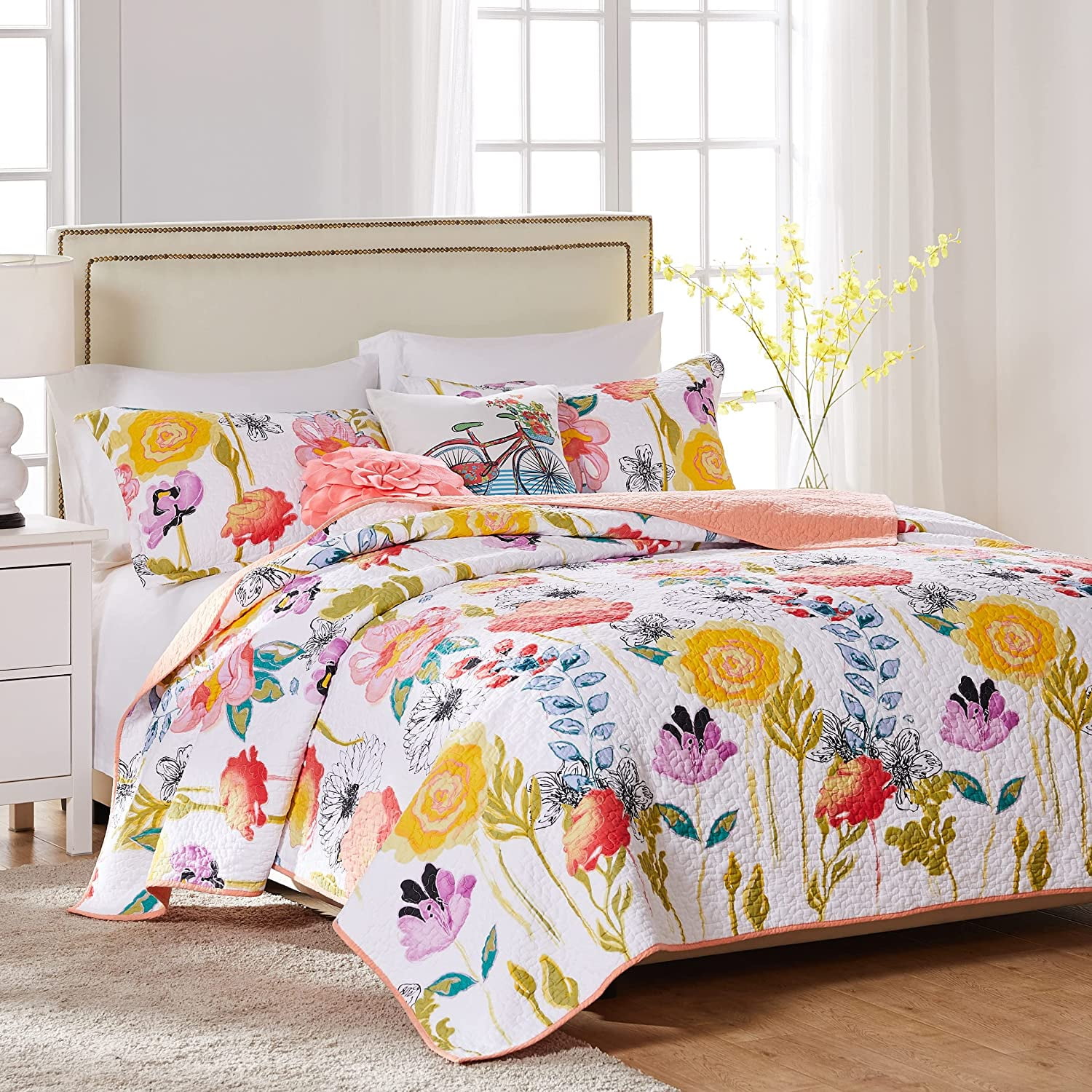 King White Cotton Reversible Floral Quilt Set