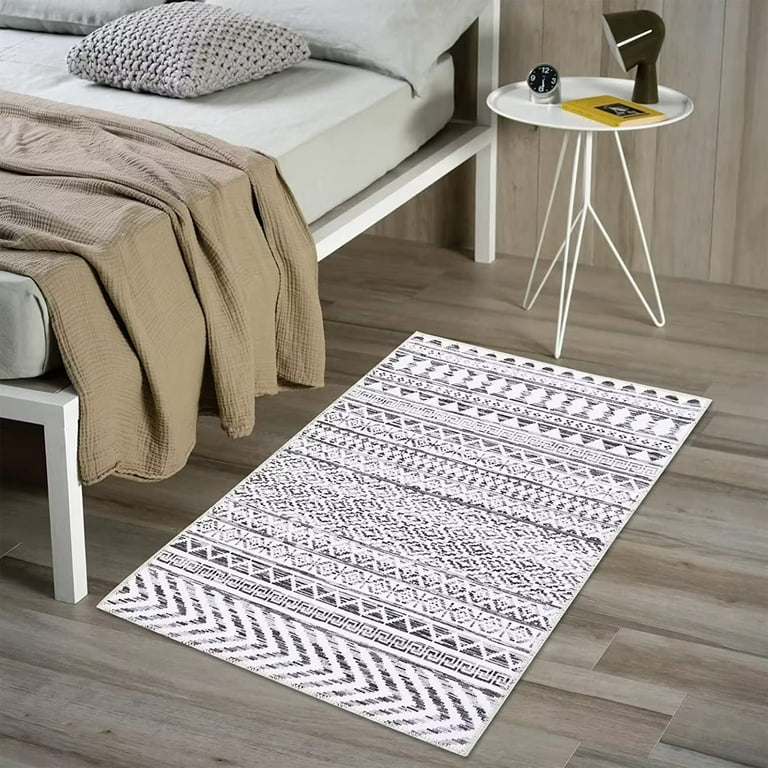 Washable Doormat Rug | Fade-Resistant | Kolmio Black Doormat | Ruggable