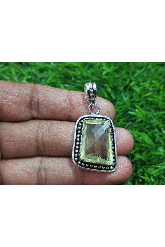 Glowing Yellow Lemon Quartz Cut Gemstone Handmade 925 Sterling Silver Pendant 22 mm