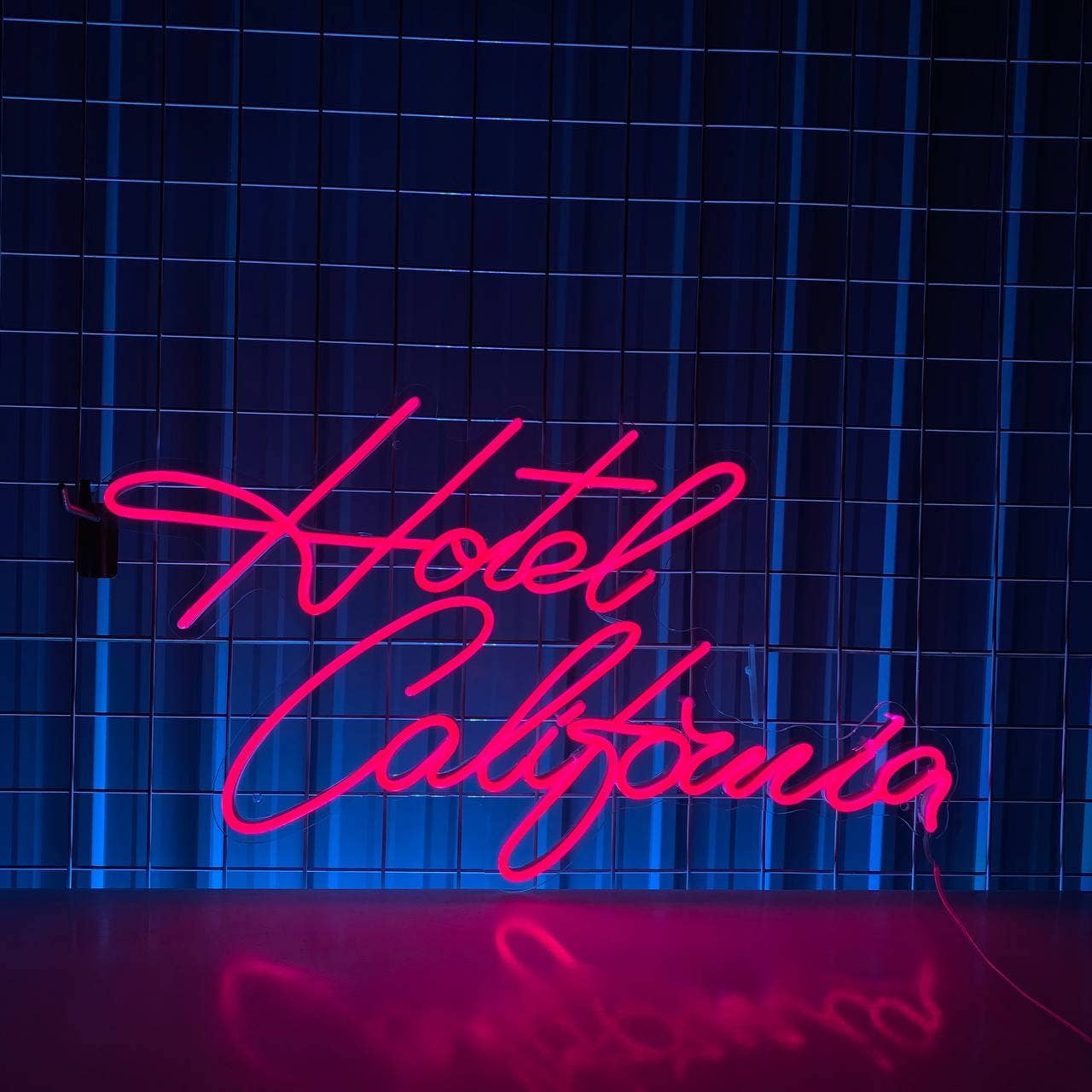 Glowneon Hotel California Neon Sign, Hotel California Led Sign Decor ...