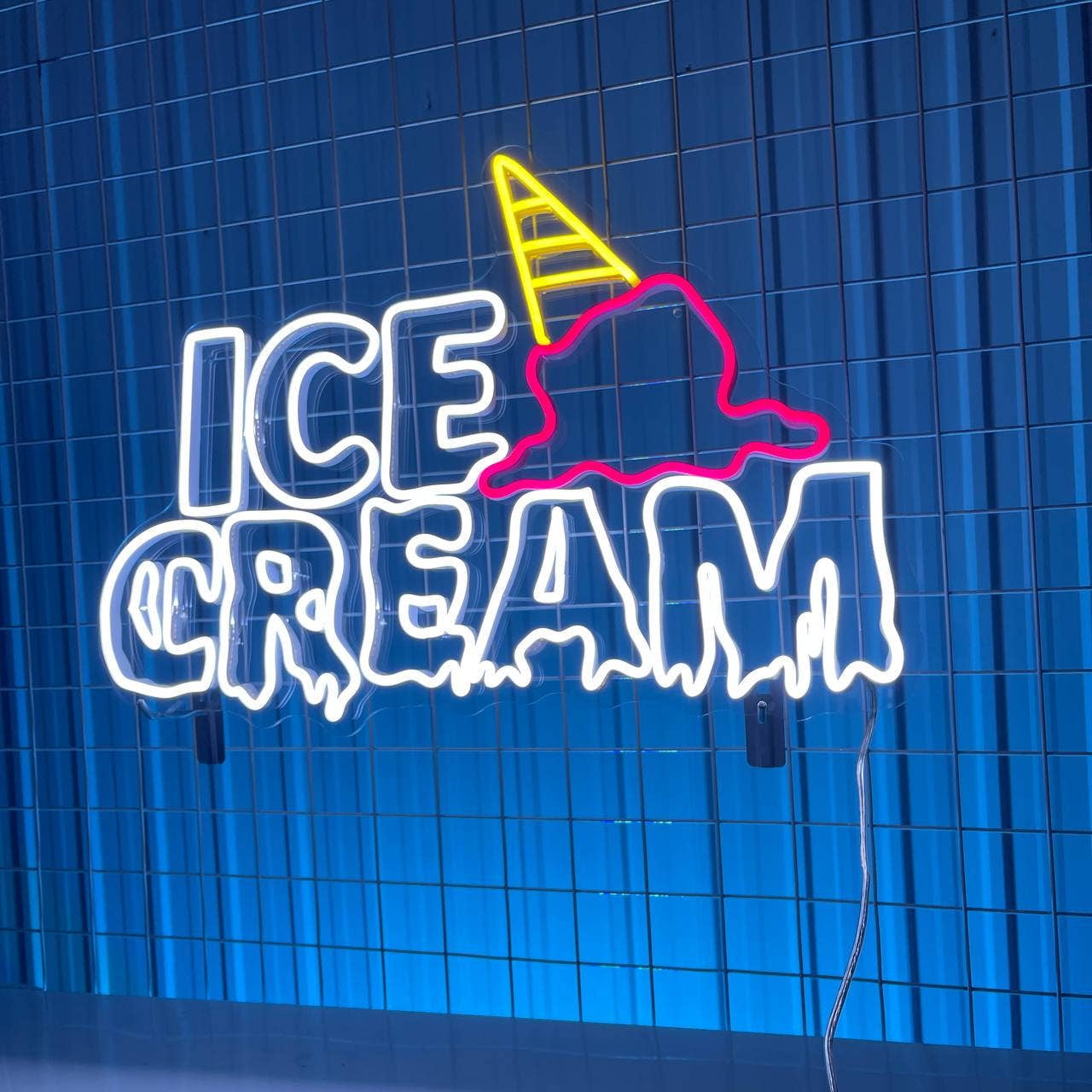 Glowneon Ice Cream Neon Sign, Ice Cream Parlor Decor w/ hanging
